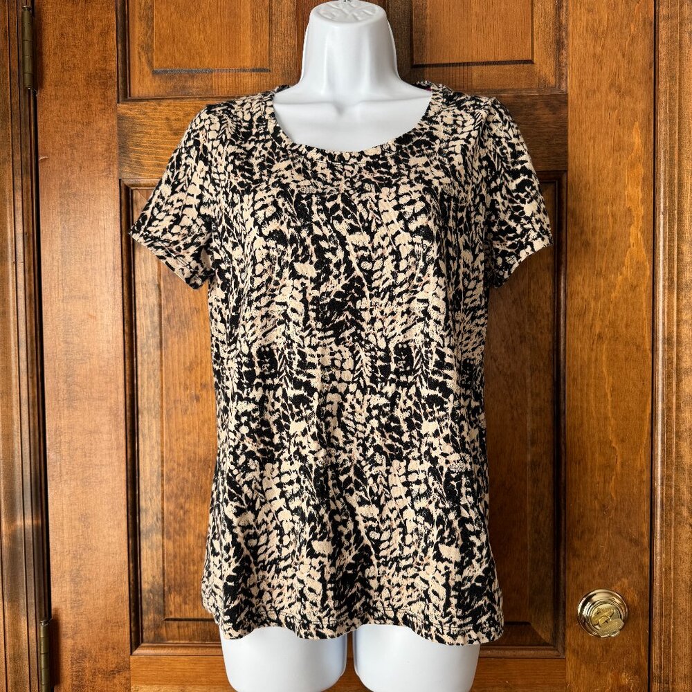 Rafaella Black w/Tan Abstract Leaves Short Sleeve Tee w/Vented Hem Medium